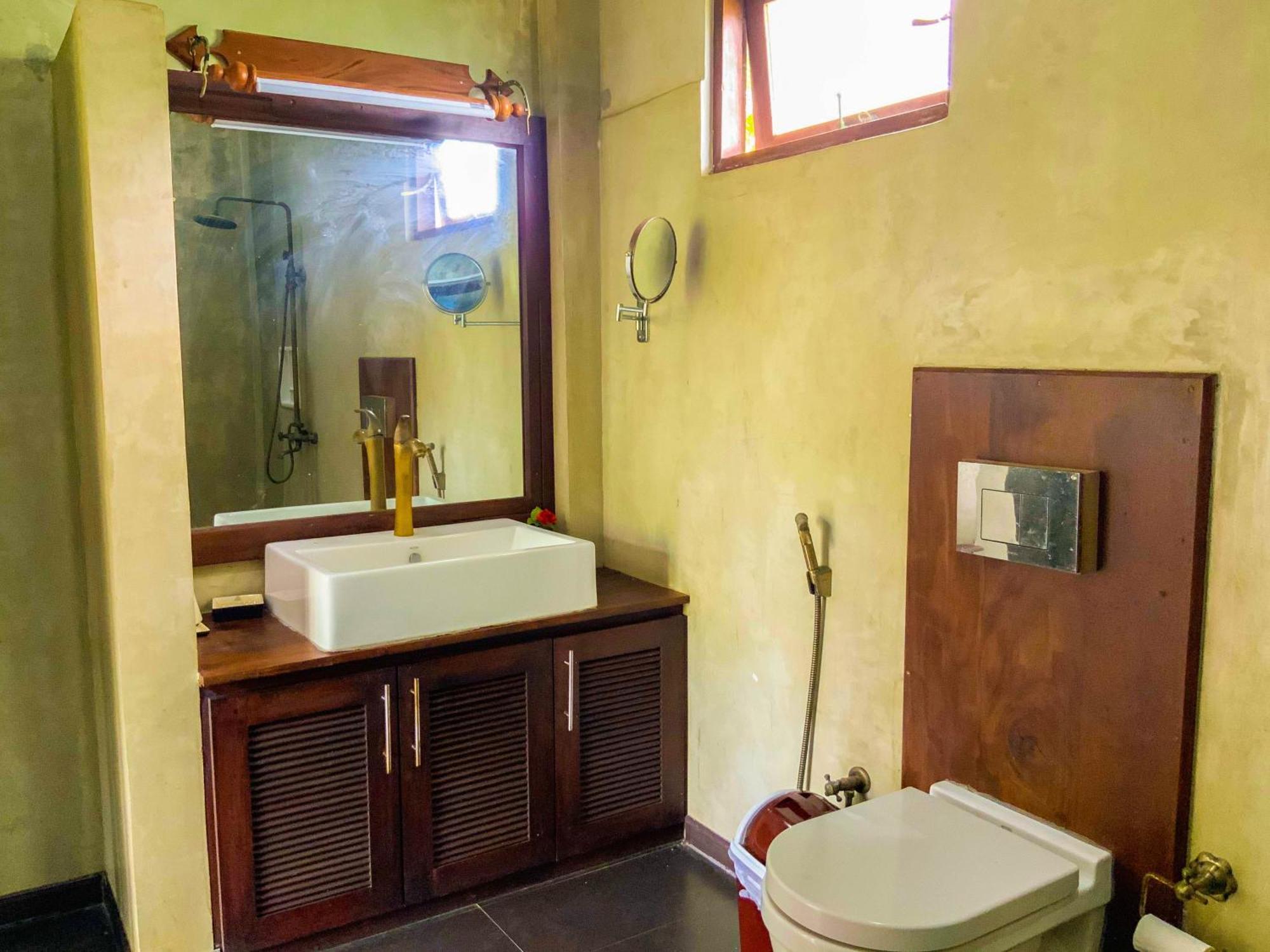 Headman House Antique Villa - A Seaside Royal Stay Ahangama Εξωτερικό φωτογραφία