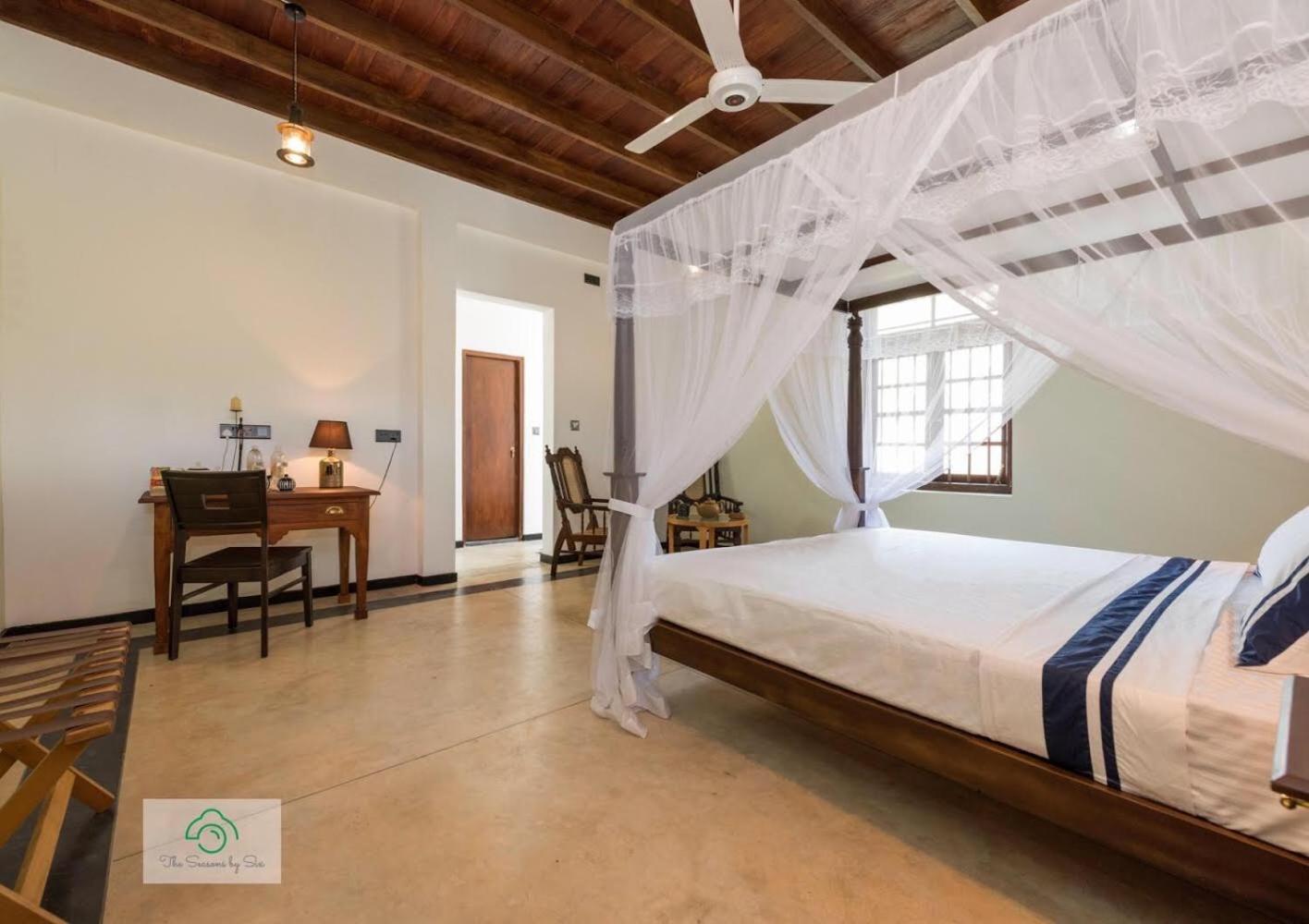 Headman House Antique Villa - A Seaside Royal Stay Ahangama Εξωτερικό φωτογραφία