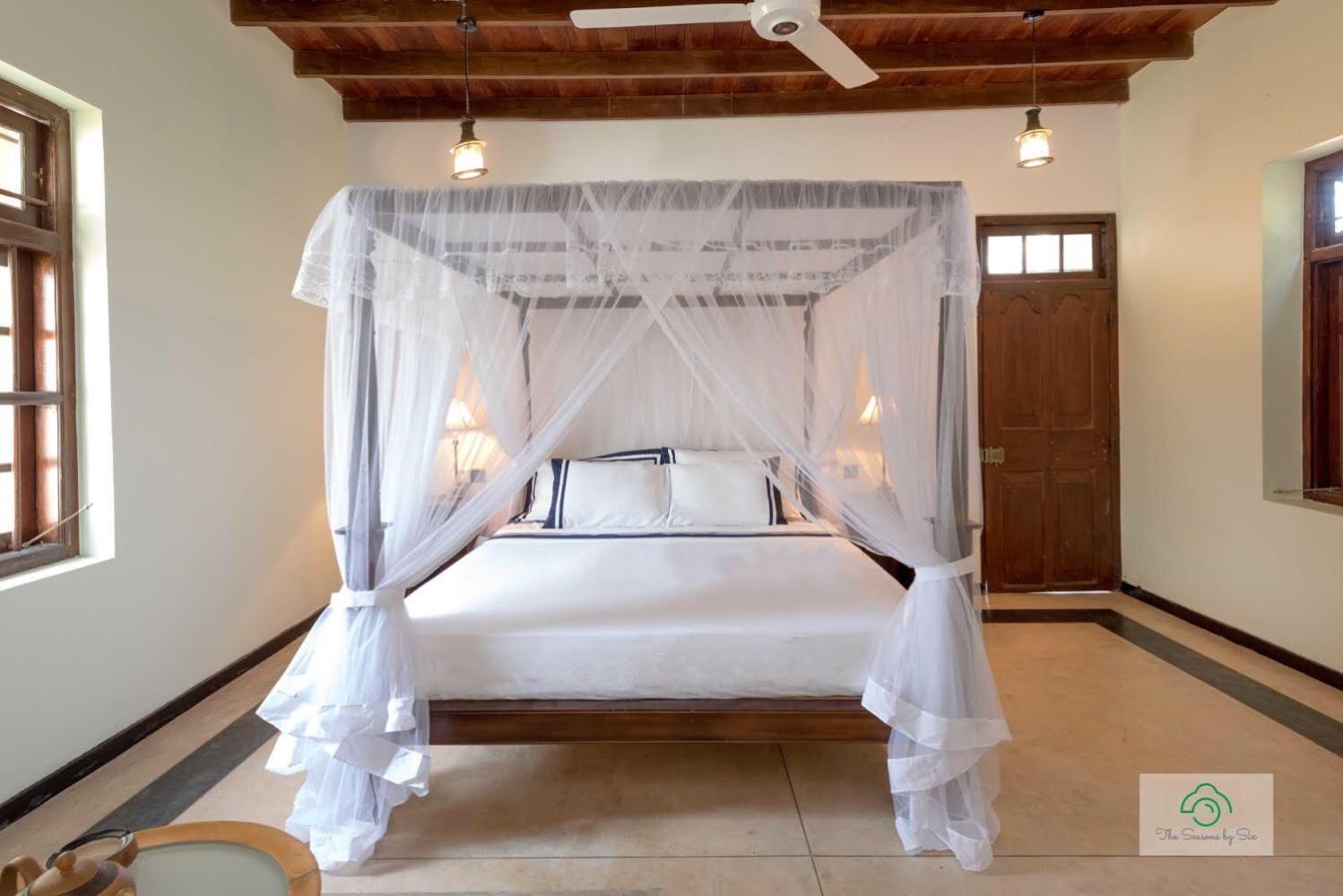 Headman House Antique Villa - A Seaside Royal Stay Ahangama Εξωτερικό φωτογραφία